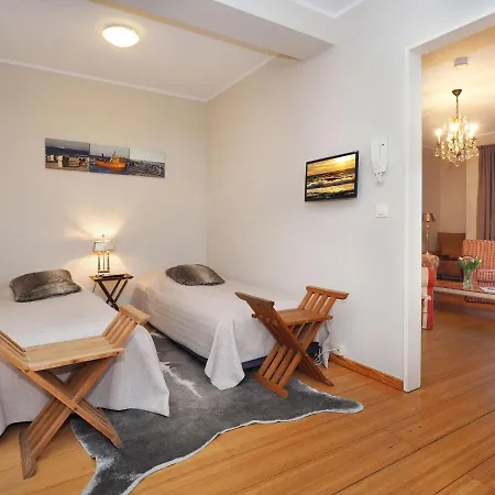 Kaiservillen - Mit 2 Schlafzimmer Und Terrasse Dr2