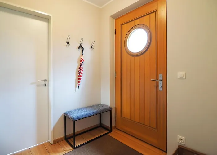 Апартаменты Kaiservillen - Mit 2 Schlafzimmer Und Terrasse Dr2
